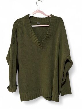 Aerie olive green oversized sweater in a L